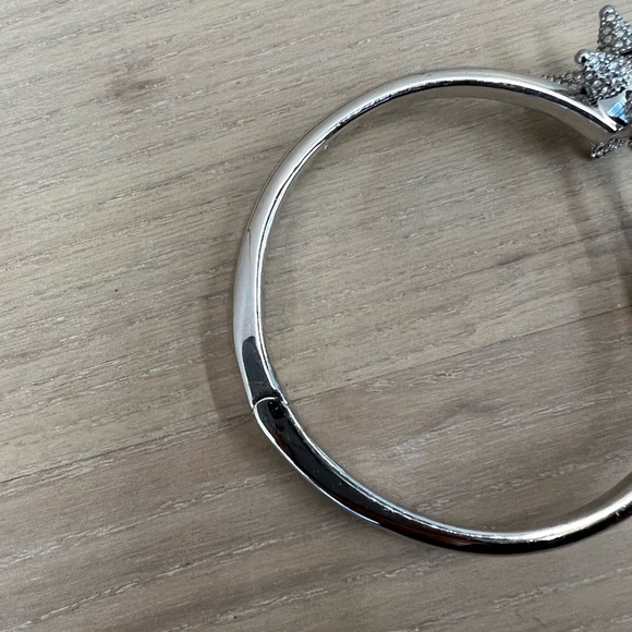 Atelier Swarovski Kalix Star Cuff in Silver. - Picture 6 of 6